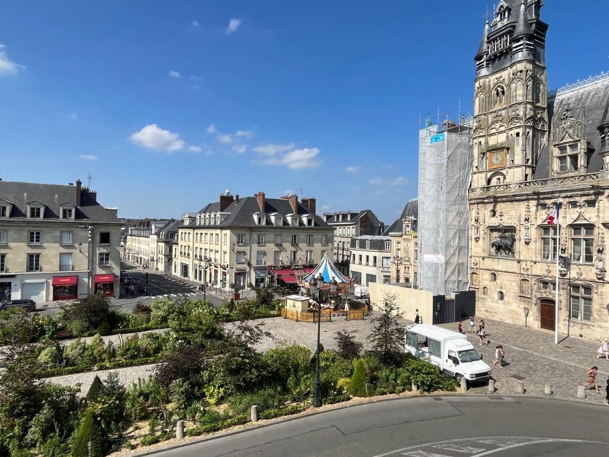 Appartement Exceptionnel En Ultra Centre Ville Compiègne Extérieur photo