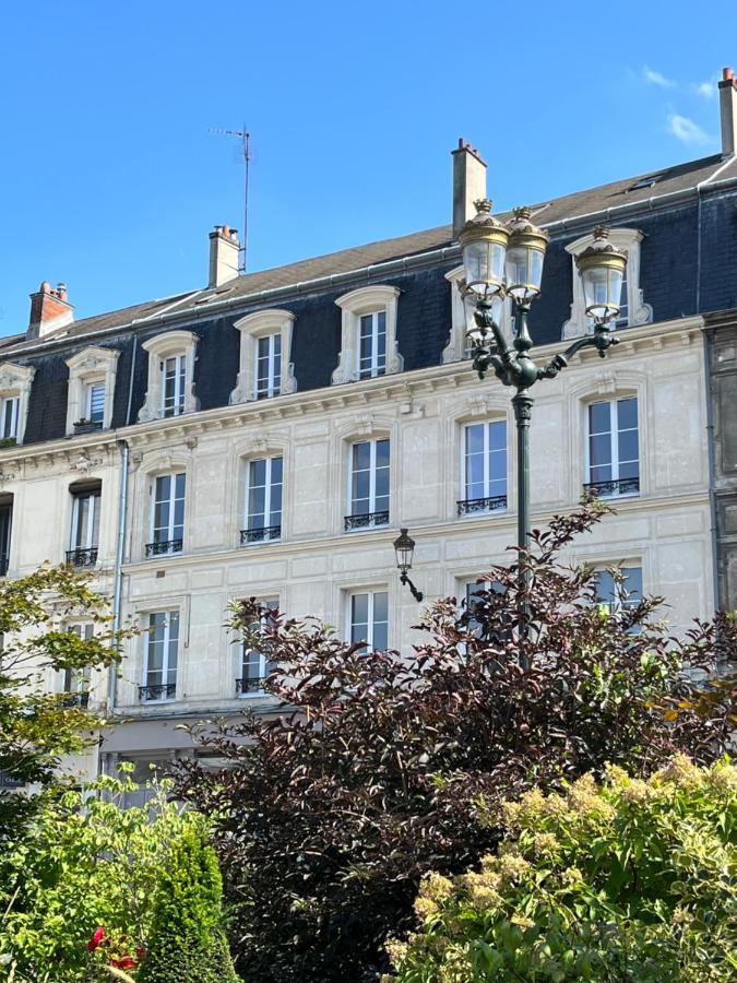 Appartement Exceptionnel En Ultra Centre Ville Compiègne Extérieur photo